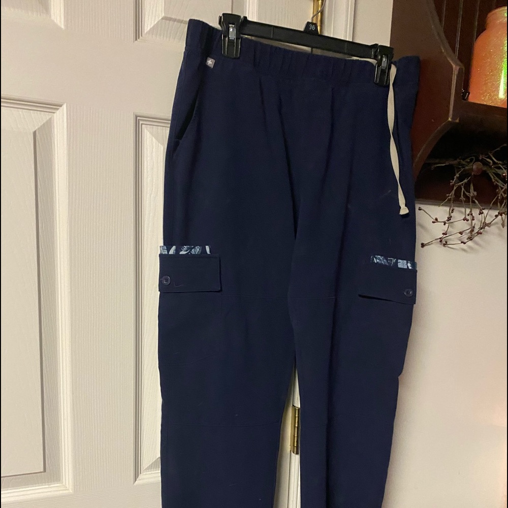 Figs Scrubs 3 pairs large women’s navy